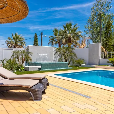 Casinha * Αλμπουφέιρα