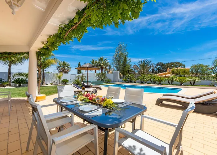 Casinha * Αλμπουφέιρα