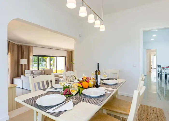 Casinha * Αλμπουφέιρα